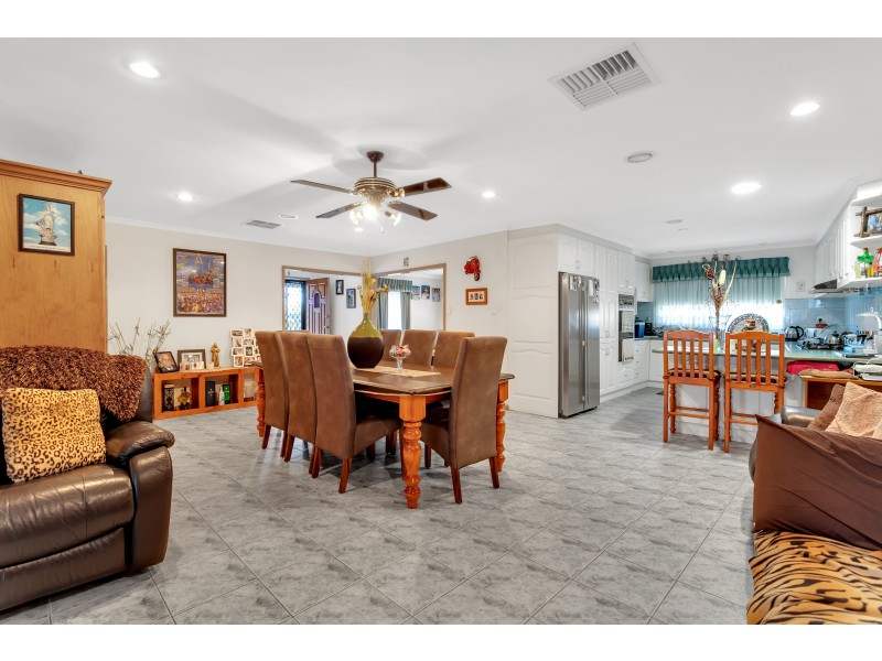 1 President Road, Albanvale VIC 3021