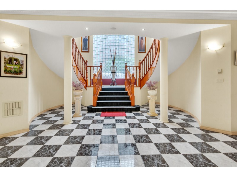 4 Dantum Grove, Braybrook VIC 3019