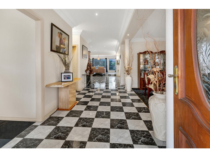 4 Dantum Grove, Braybrook VIC 3019