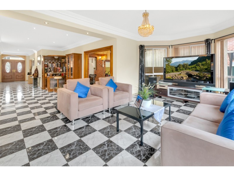 4 Dantum Grove, Braybrook VIC 3019