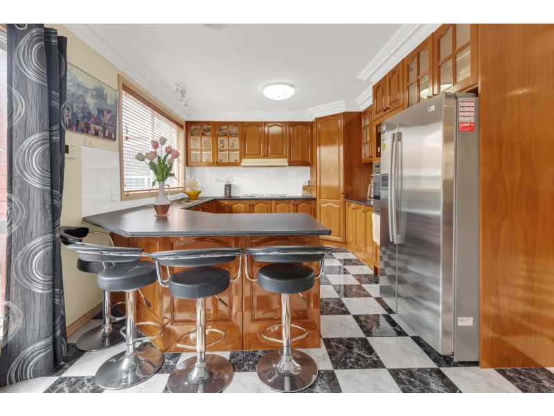 4 Dantum Grove, Braybrook VIC 3019