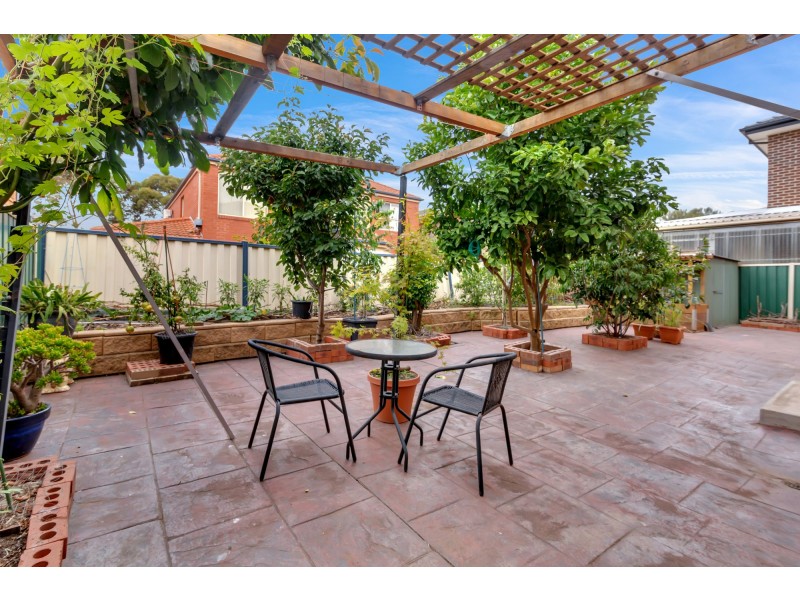 4 Dantum Grove, Braybrook VIC 3019