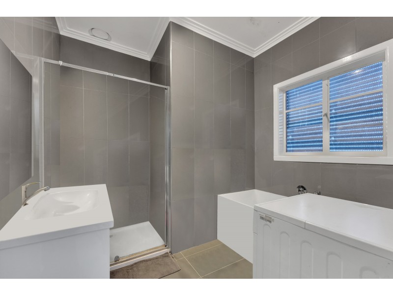 261 Main Road East, St Albans VIC 3021