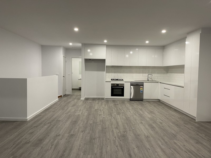 3/4 Graceburn Grove, St Albans VIC 3021