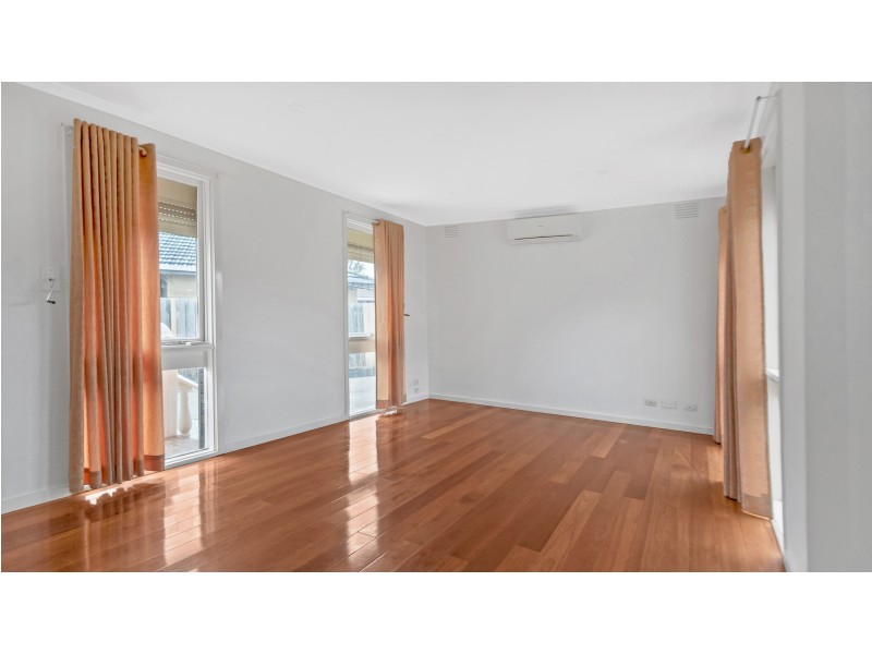 18 Lambolle Court, St Albans VIC 3021