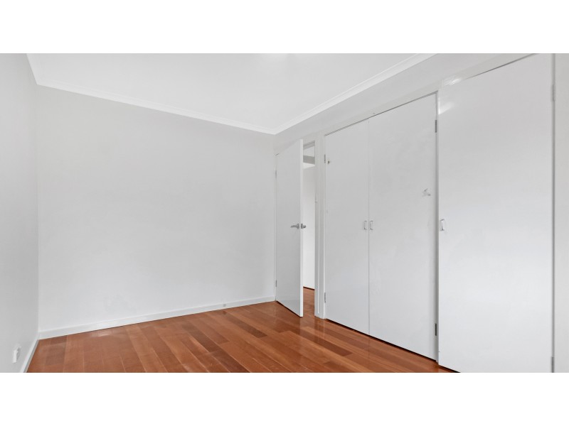 18 Lambolle Court, St Albans VIC 3021