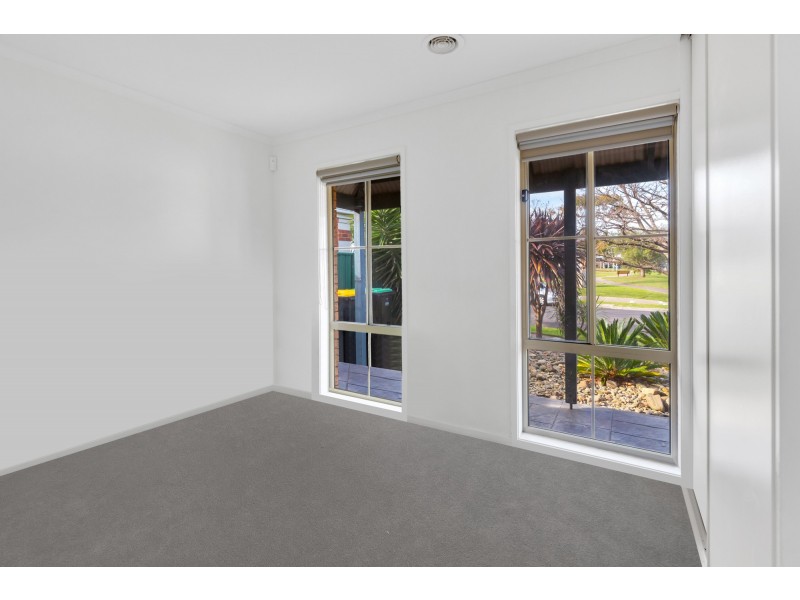 30 Mockridge Avenue, Burnside VIC 3023