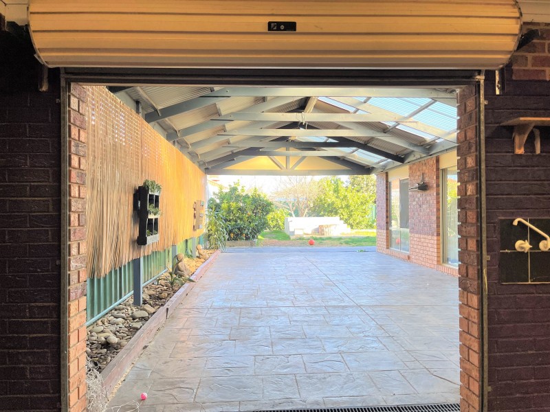 30 Mockridge Avenue, Burnside VIC 3023