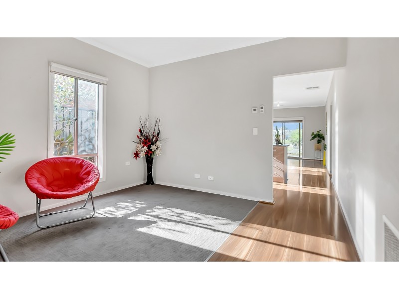 25 Belvoir Gardens, Derrimut VIC 3030