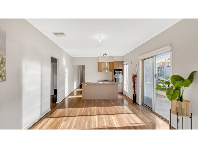 25 Belvoir Gardens, Derrimut VIC 3030