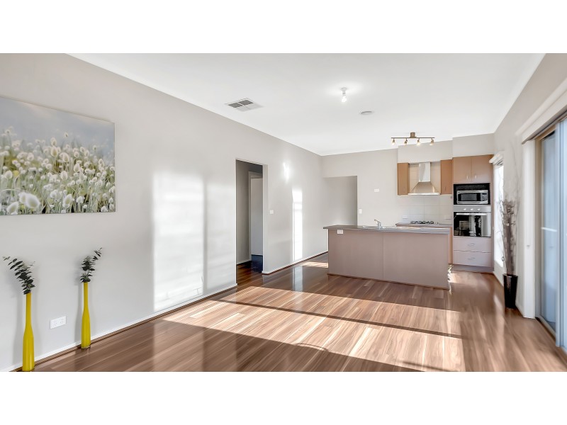 25 Belvoir Gardens, Derrimut VIC 3030