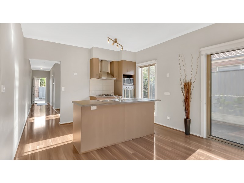 25 Belvoir Gardens, Derrimut VIC 3030