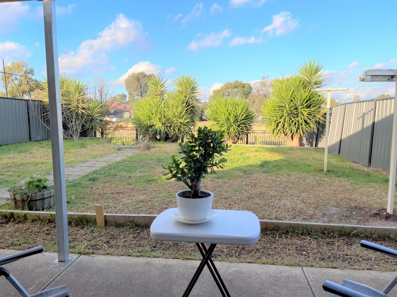 25 Belvoir Gardens, Derrimut VIC 3030