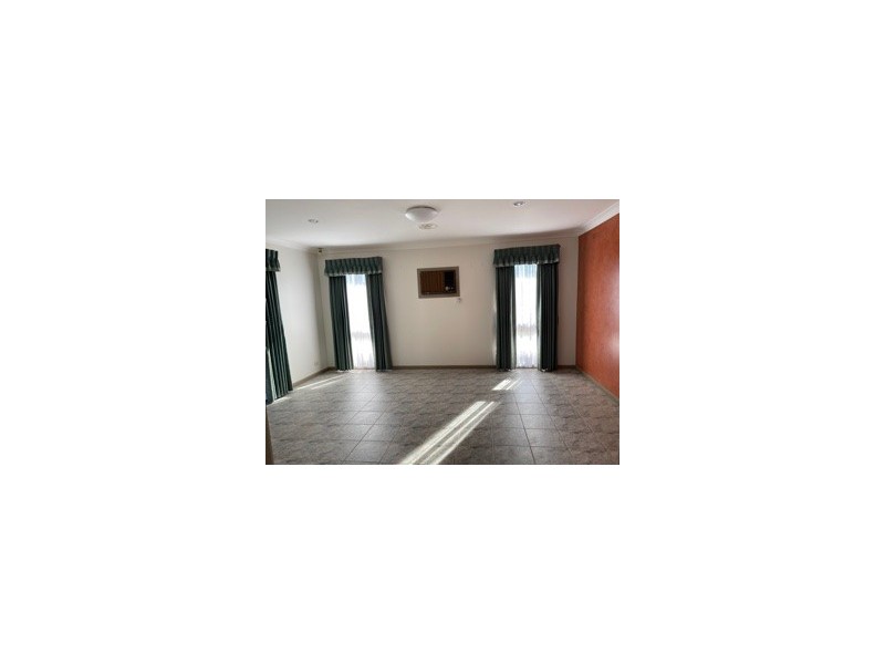 1 President Road, Albanvale VIC 3021