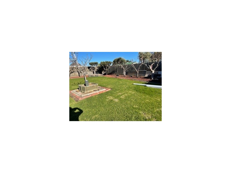 1 President Road, Albanvale VIC 3021