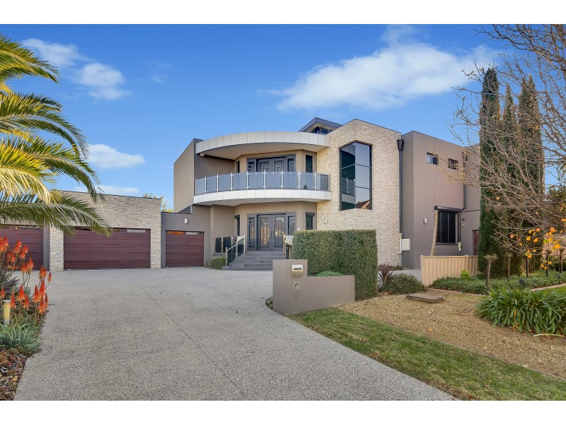 3 Purley Court, Hillside VIC 3037
