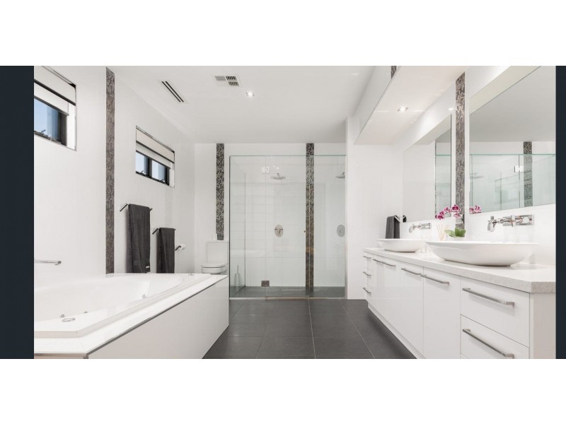 3 Purley Court, Hillside VIC 3037