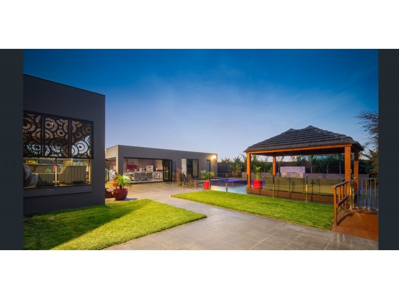 3 Purley Court, Hillside VIC 3037