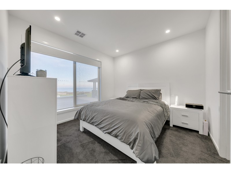 39 Starboard Way, Werribee South VIC 3030