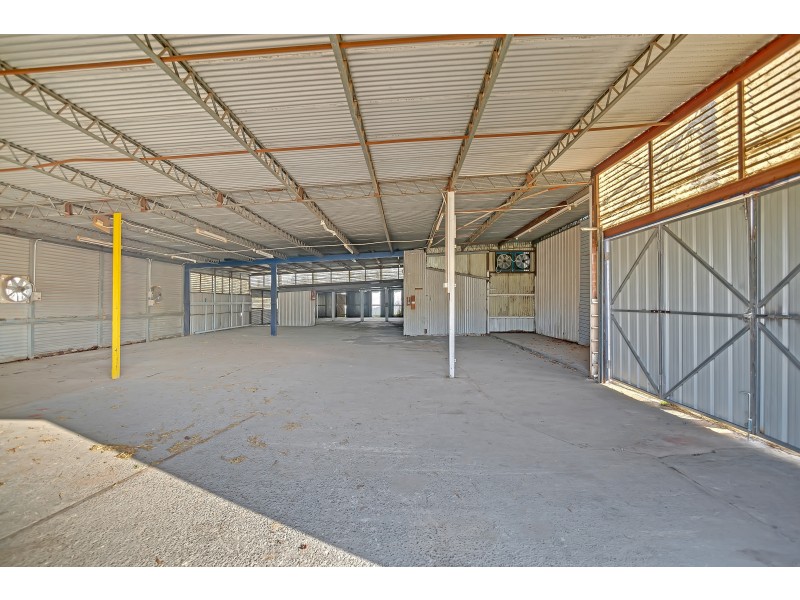 61 Knight Avenue, Sunshine North VIC 3020