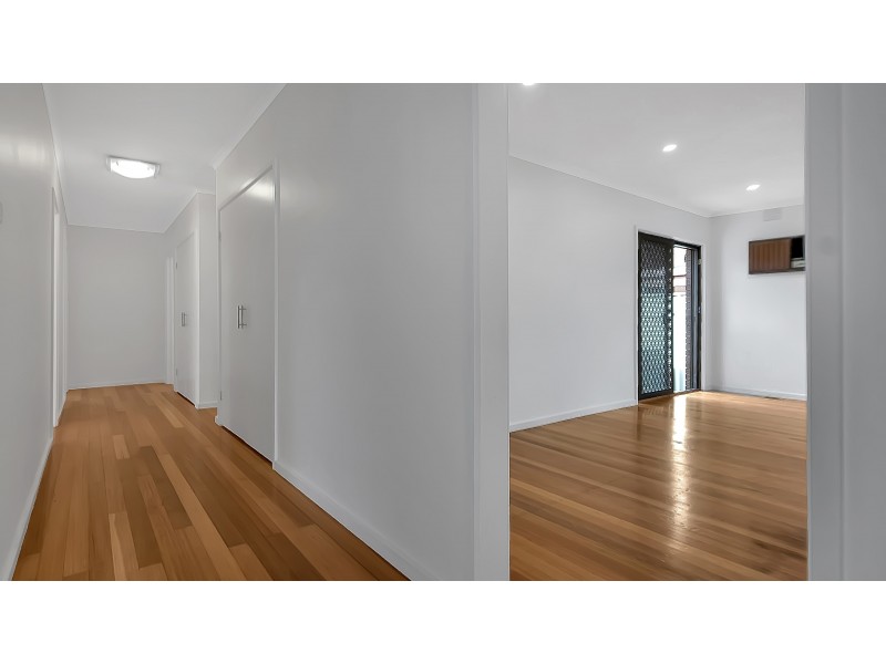16 Corunna Avenue, St Albans VIC 3021