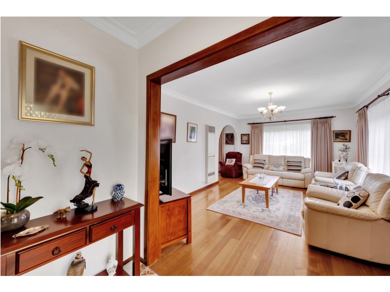 23 Cowper Avenue, St Albans VIC 3021