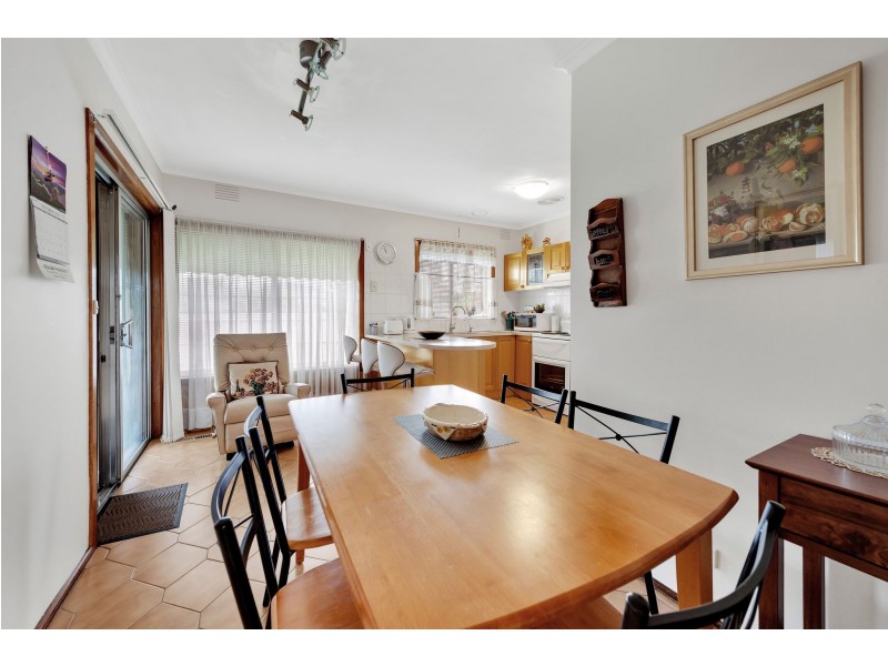 23 Cowper Avenue, St Albans VIC 3021