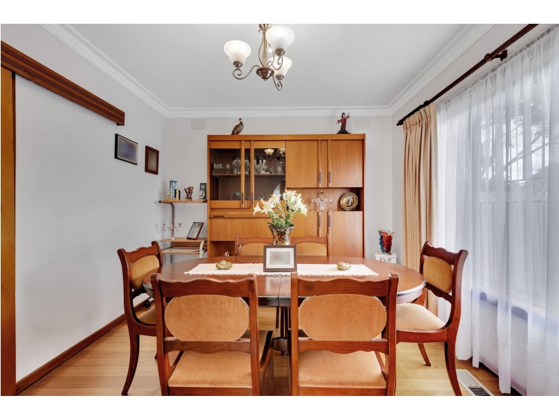 23 Cowper Avenue, St Albans VIC 3021