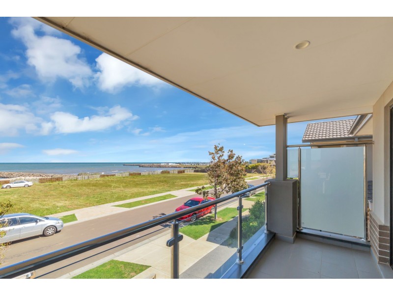 37 Starboard Way, Werribee South VIC 3030