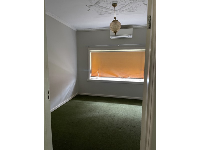 139 Taylors Road, St Albans VIC 3021