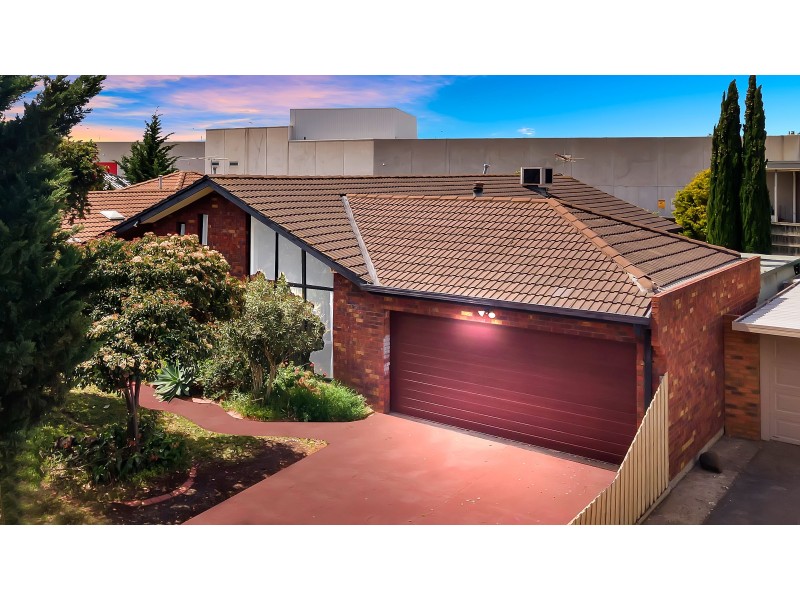 29 Kingsley Place, Delahey VIC 3037