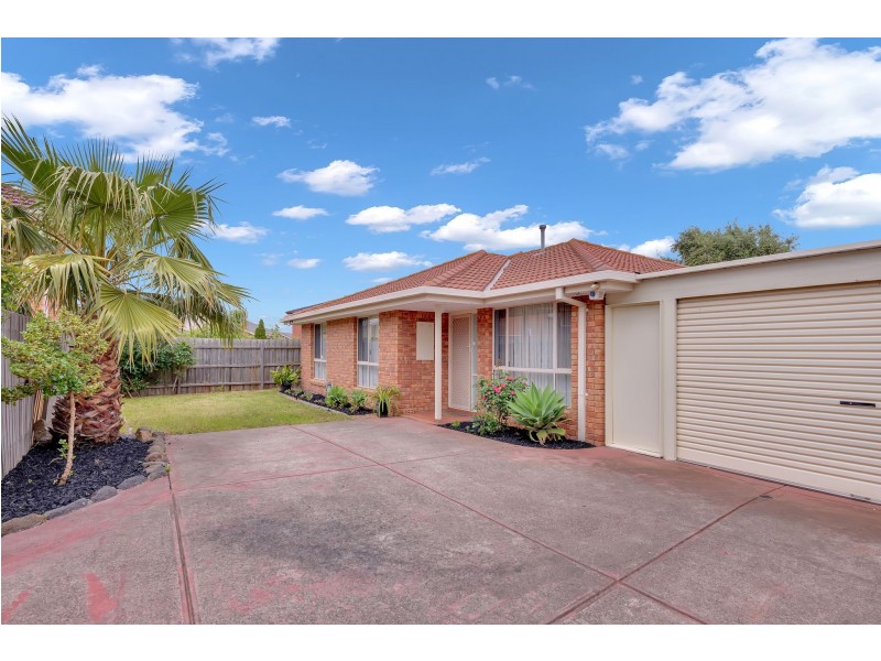 2/19 Wahgunyah Drive, St Albans VIC 3021