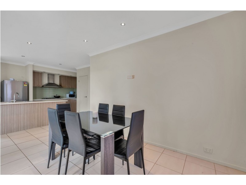 8 Rockpool Road, Truganina VIC 3029