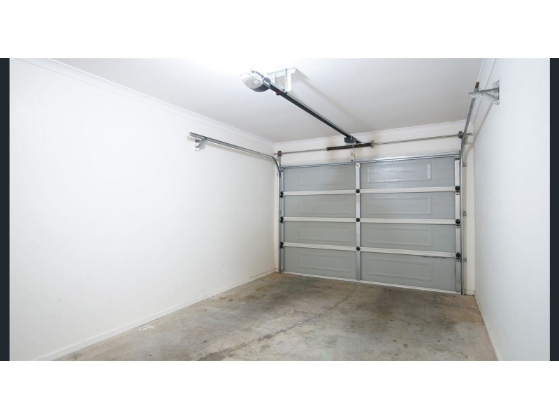 8 Rockpool Road, Truganina VIC 3029