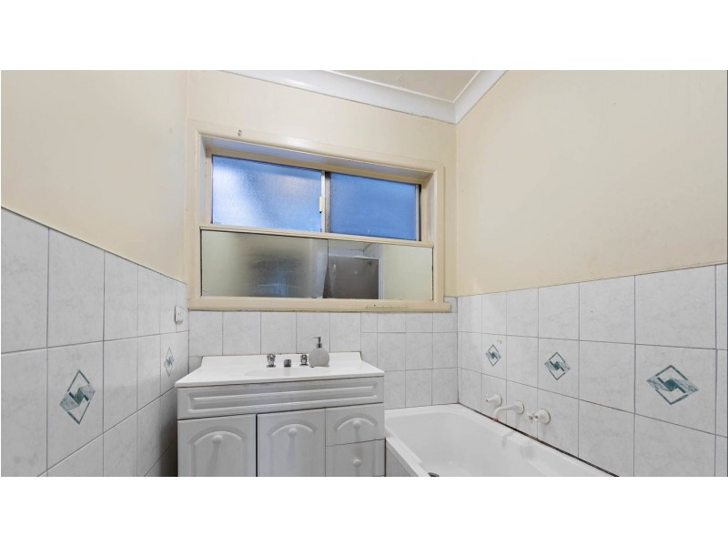 6 Butler Street, St Albans VIC 3021