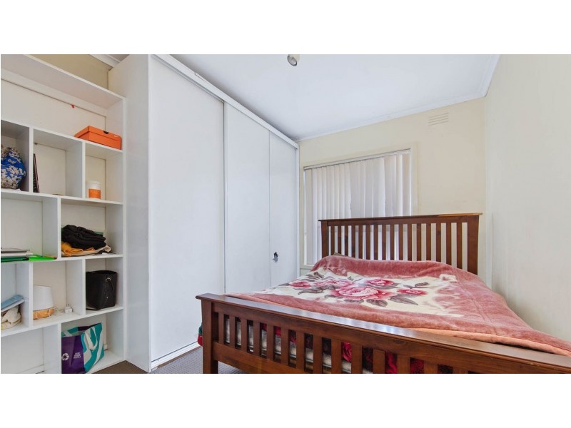 6 Butler Street, St Albans VIC 3021