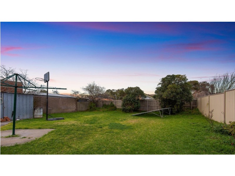 6 Butler Street, St Albans VIC 3021