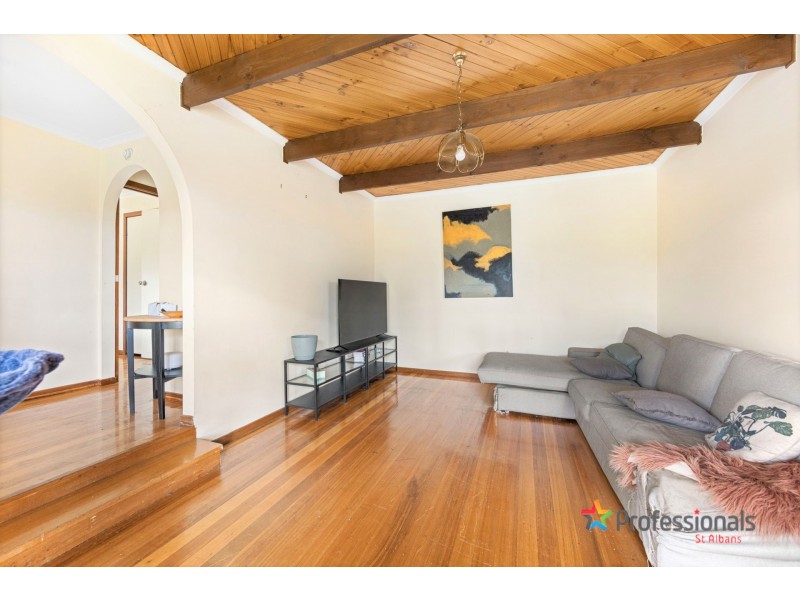 37 Rowan Drive, Kealba VIC 3021
