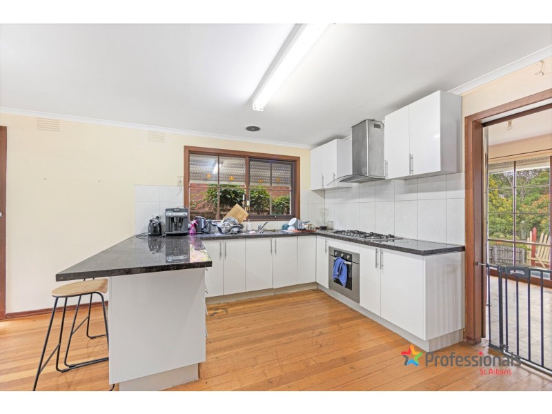 37 Rowan Drive, Kealba VIC 3021