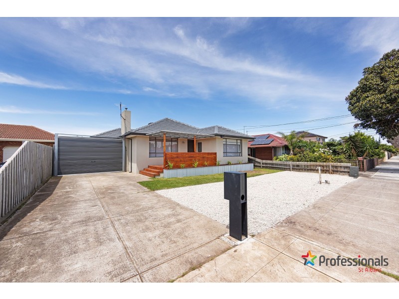 42 Lois Street, St Albans VIC 3021