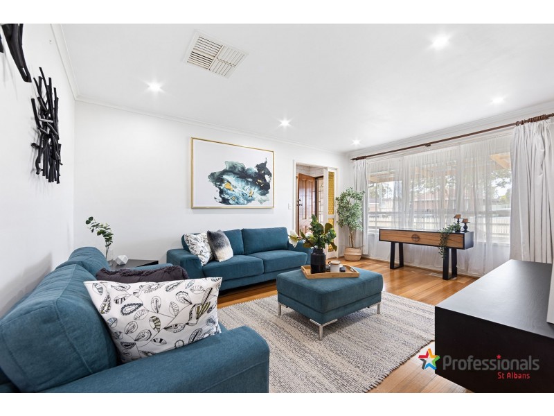 21 Diamond Avenue, Albanvale VIC 3021