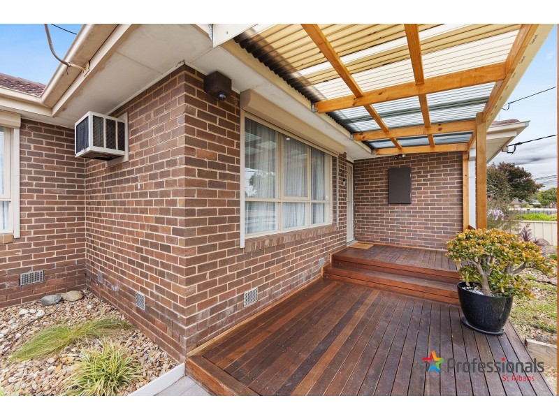 21 Diamond Avenue, Albanvale VIC 3021