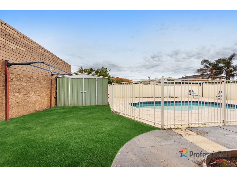 21 Diamond Avenue, Albanvale VIC 3021