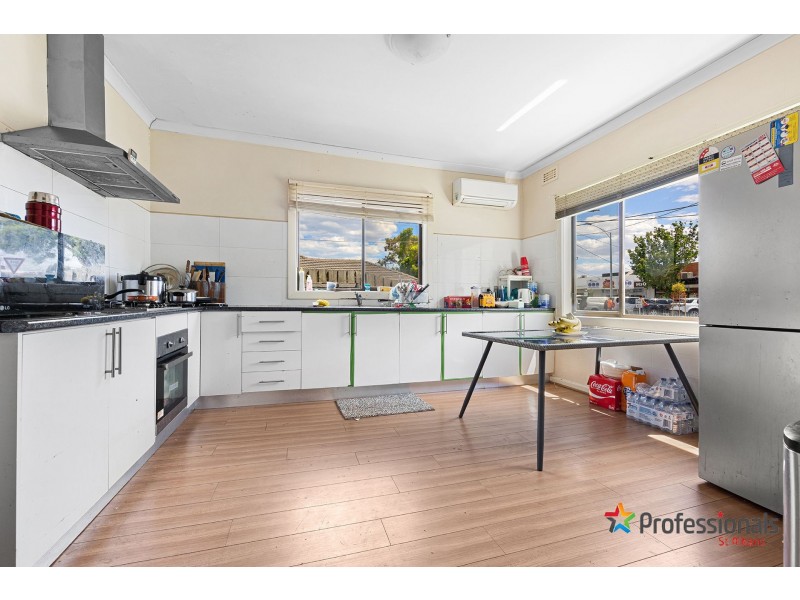 14 Northumberland Road, Sunshine North VIC 3020