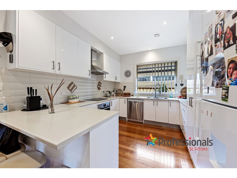 1&2/55 Millawa Avenue, St Albans VIC 3021