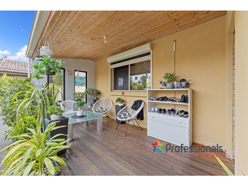 1&2/55 Millawa Avenue, St Albans VIC 3021