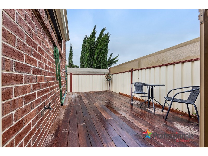1&2/55 Millawa Avenue, St Albans VIC 3021