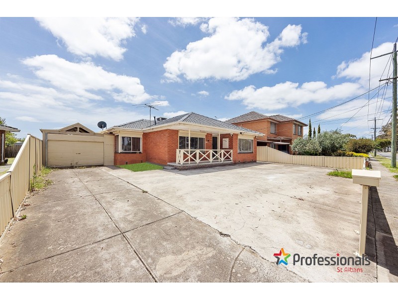 894 Ballarat Road, Deer Park VIC 3023