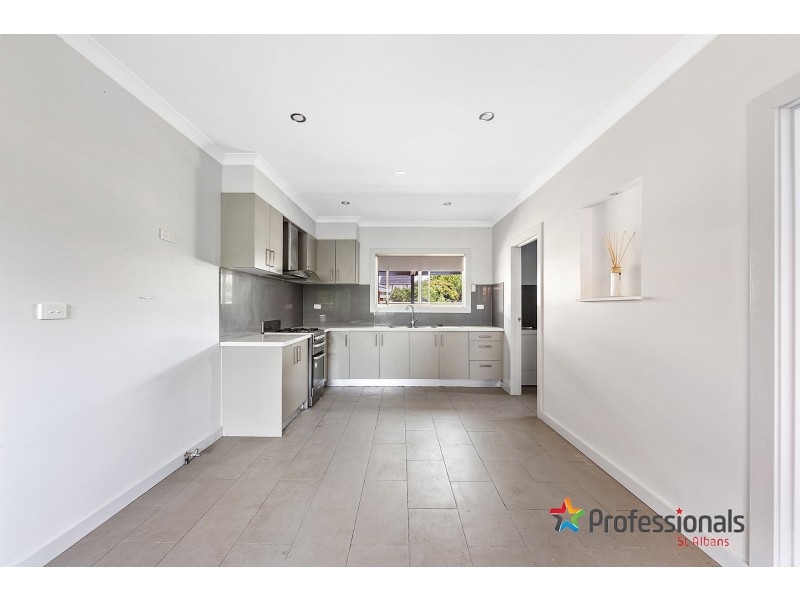 894 Ballarat Road, Deer Park VIC 3023