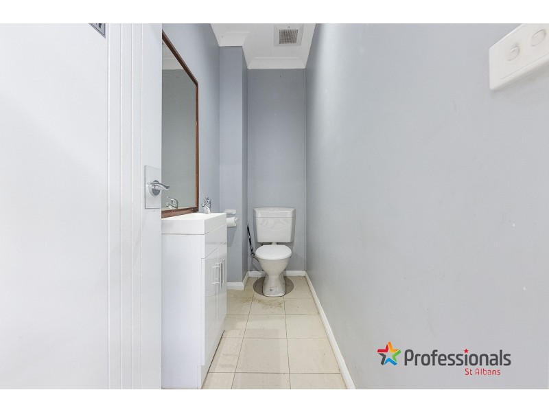 30 Imperial Avenue, Sunshine North VIC 3020